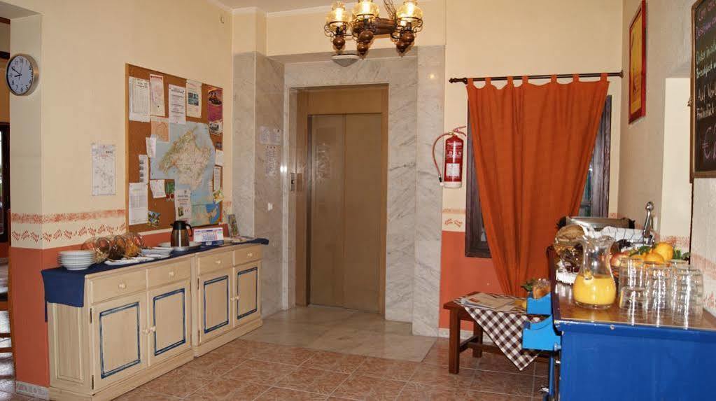 Blu Hostal Diana Port de Alcudia  ภายนอก รูปภาพ