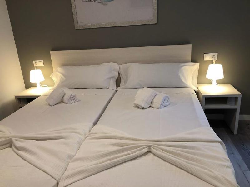 Blu Hostal Diana Port de Alcudia  ภายนอก รูปภาพ